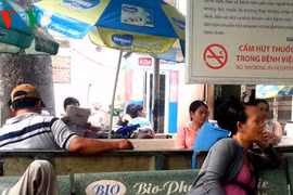 Le Vietnam applique la loi contre les effets néfastes du tabac