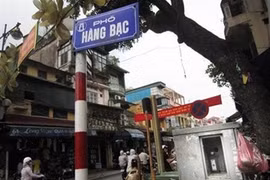 Un coin de la rue Hàng Bac, au centre-ville de Hanoi. Photo : daidoanket.vn