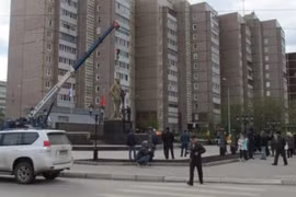 Une statue ornée d’or du Président Hô Chi Minh en Russie