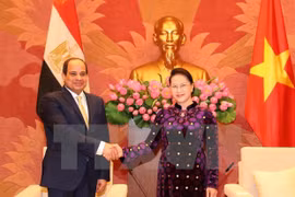 La présidente de l’AN Nguyen Thi Kim Ngan reçoit le président égyptien 