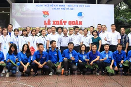 Les jeunes Hanoiens cultivent l’amitié et la solidarité spéciale Vietnam-Laos
