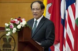 Célébration du 50e anniversaire de l’ASEAN en Indonésie et au Laos