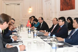 Le PM Nguyen Xuan Phuc poursuit ses activités aux Pays-Bas