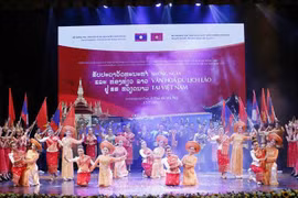 Ouverture des journées de la culture et du tourisme du Vietnam au Laos 