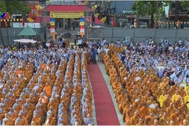Célébration solennelle du Vesak 2017 à Hanoï