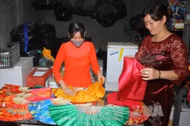 Thua Thiên-Huê développe les villages de métiers traditionnels en association avec le tourisme