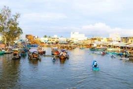 A la découverte des marchés flottants de la région Sud-Ouest