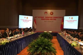 Conférence ministérielle sur les liens économique Vietnam-Singapour