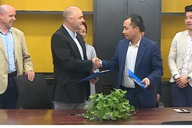 Plus d’opportunités d’emploi pour les anciens étudiants vietnamiens en France