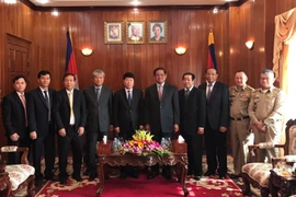 Resserrement de la coopération entre les forces de Police Vietnam-Cambodge
