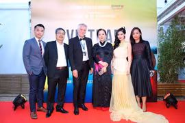 «La Soirée vietnamienne» impressionne à Cannes