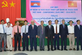Dong Thap: célébration du 50e anniversaire des relations diplomatiques Vietnam-Cambodge