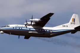 Myanmar : épave de l'avion disparu retrouvée