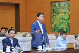 Troisième journée de travail du 5e Plénum du Comité central du Parti