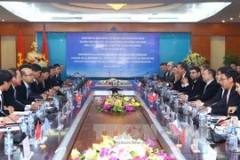 Le Vietnam et la France coopèrent dans l’édification d'un e-gouvernement