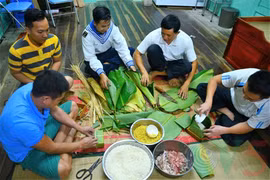 Un Tet précoce sur la plate-forme DK1-10