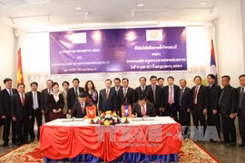 Le Vietnam et le Laos renforcent leur coopération bancaire