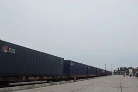 Guangzhou-Hanoï: le train à conteneurs international commence sa période d'essai
