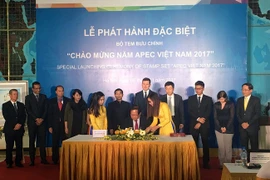 Diffusion d’une collection de timbres saluant l’Année de l’APEC Vietnam 2017