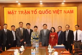 Vietnam-Chine: renforcement des relations entre le FPV et la CCPPC