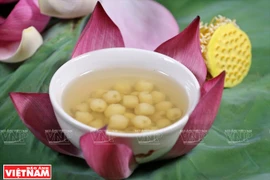 Le chè sen - quintessence de la gastronomie hanoïenne
