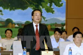 Interpellations du ministre de la Construction 