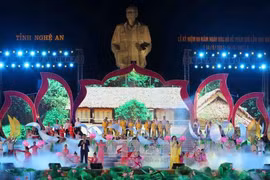 Commémoration du premier retour du Président Ho Chi Minh à Nghe An