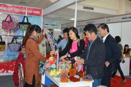 Ouverture de la foire Hanoi Gift Show 2017
