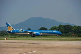 Vietnam Airlines suspend ses vols vers la France et la Malaisie