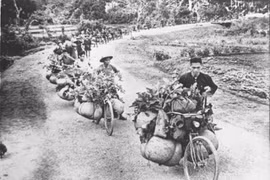 Un magazine américain loue "la force du vélo" pendant la guerre au Vietnam