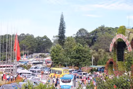 30 avril-premier mai : les grands sites touristiques pris d'assaut