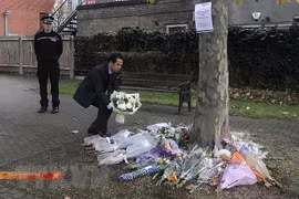 L’ambassadeur britannique présente ses condoléances aux familles des victimes du camion à Essex