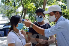 Le PM exhorte à maintenir l'application stricte des mesures contre le COVID-19