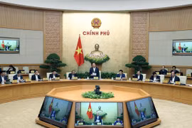 La réunion périodique de novembre du gouvernement