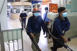 HCM-Ville: Prévenir de manière proactive la pandémie dans les principales gares routières