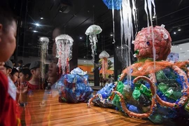 Où est le peuple dans "La planète plastique"?
