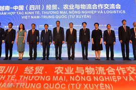 Vietnam et Chine renforcent leur coopération dans le commerce, l'agriculture et la logistique