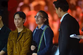 COVID-19: Des jeunes réalisent une vidéo pour diffuser des informations à l'ethnie H'mong