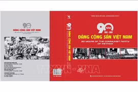 Publication d'un livre photo sur les 90 ans d'histoire du Parti communiste du Vietnam