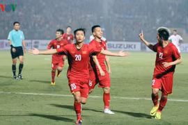 AFF Suzuki 2018: Les médias étrangers apprécient la victoire de la sélection vietnamienne