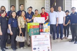L'ambassade de Thaïlande soutient les habitants de Thai Nguyen touchés par les crues