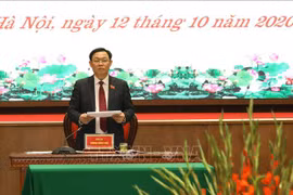 Un membre du Politburo réélu Secrétaire du Comité du Parti de Hanoi