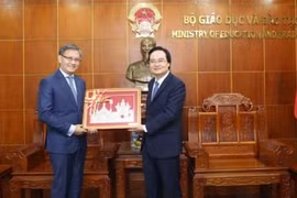 Renforcer la coopération vietnamo-laotienne dans l’éducation