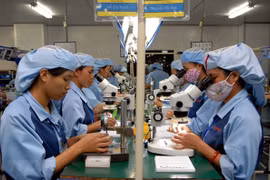 L’indice de la production industrielle ralentit en novembre