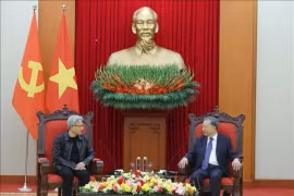 Le leader du Parti Tô Lâm reçoit le PDG de NVIDIA Jensen Huang. Photo: VNA