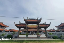 A la découverte de la plus grande pagode en bois à Nghê An 