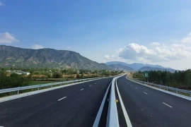 Un tronçon de l'autoroute Nord-Sud mis en service. Photo: VietnamPlus