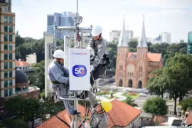 MobiFone détient officiellement les droits d'utilisation de fréquences du réseau 5G. Photo: https://baotintuc.vn/