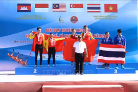 Le Vietnam mène la flotte aux Championnats d'Asie du Sud-Est d'aviron et de canoë des U19 et U23. Photo: VNA