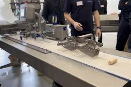 La société française Bretinov fabrique une ligne automatique de nem vietnamien